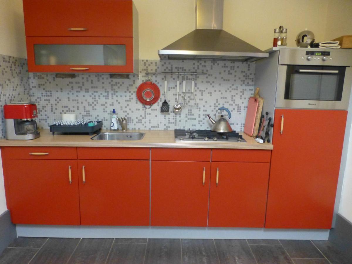 Vakantiehuis Onder De Peppel Met Sauna En Jacuzzi Wijk en Aalburg المظهر الخارجي الصورة