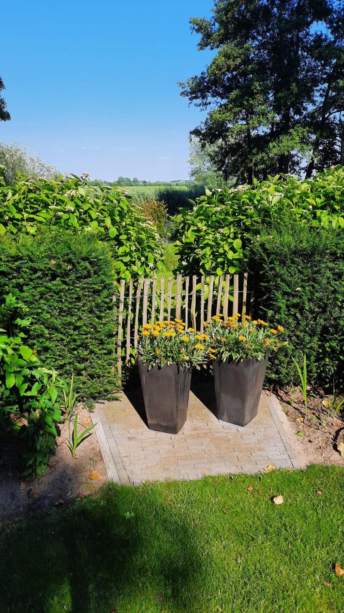 Vakantiehuis Onder De Peppel Met Sauna En Jacuzzi Wijk en Aalburg المظهر الخارجي الصورة